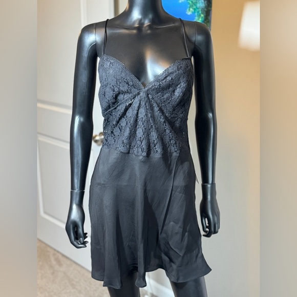 Free People Black Chemise with Sweetheart Neckline - Picture 2 of 10
